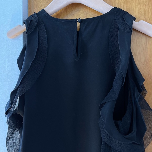 ALEXIS Fernand Ruffle Trim Cold Shoulder Top - Picture 7 of 8